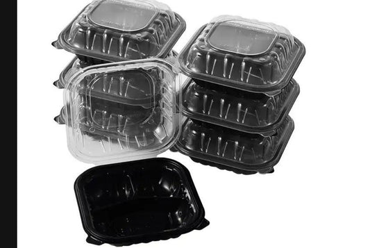 Microwavable hinge plastic containers
