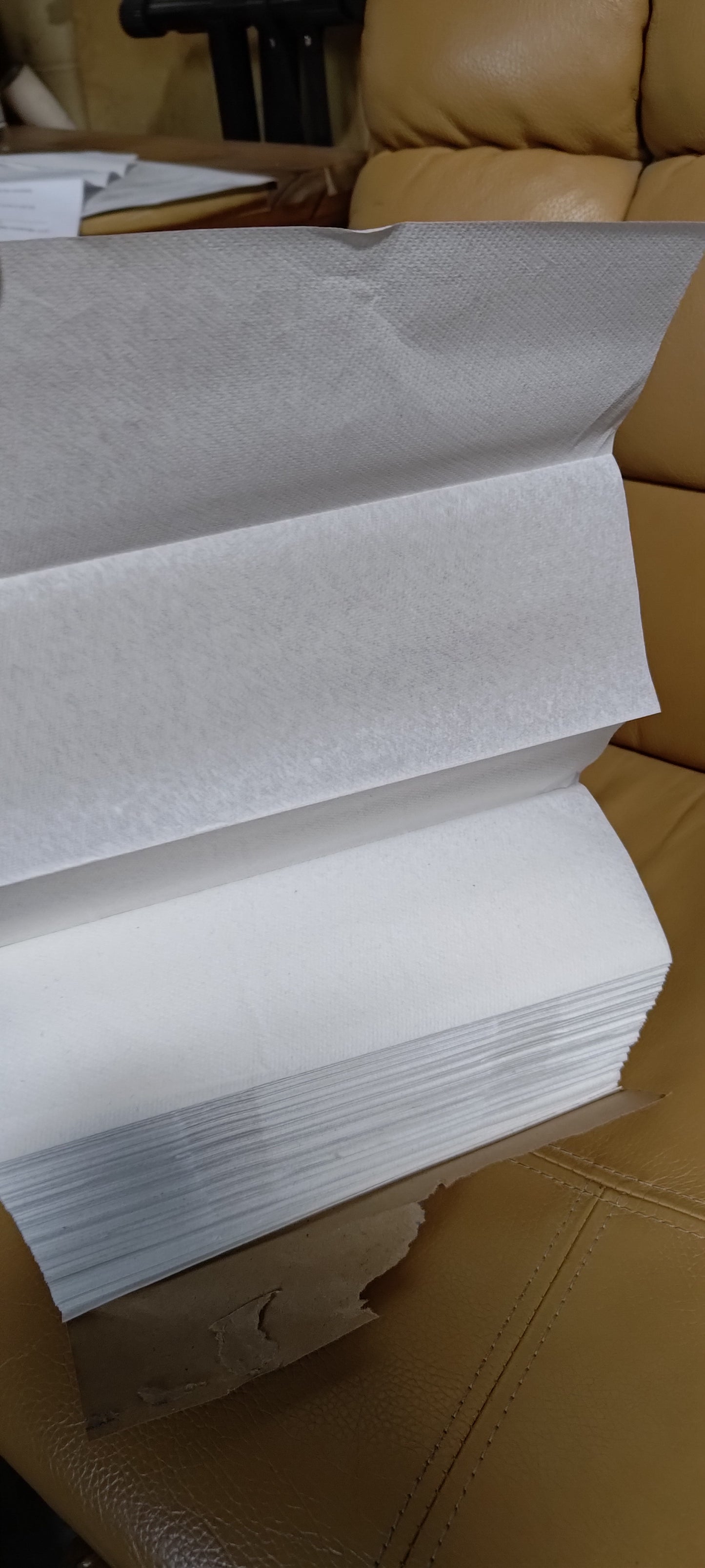 Multi-fold table dispenser napkins